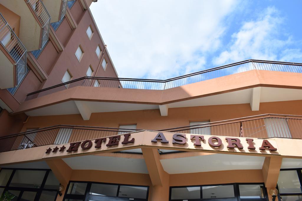 Hotel Astoria Pésaro Exterior foto